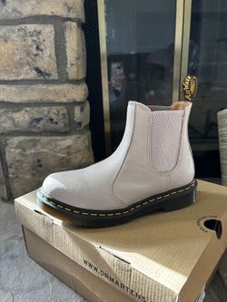 Dr Martens Boots- Vintage Taupe