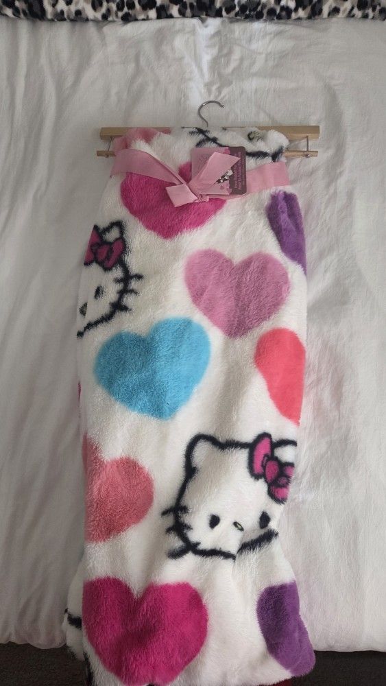 Hello Kitty Blanket