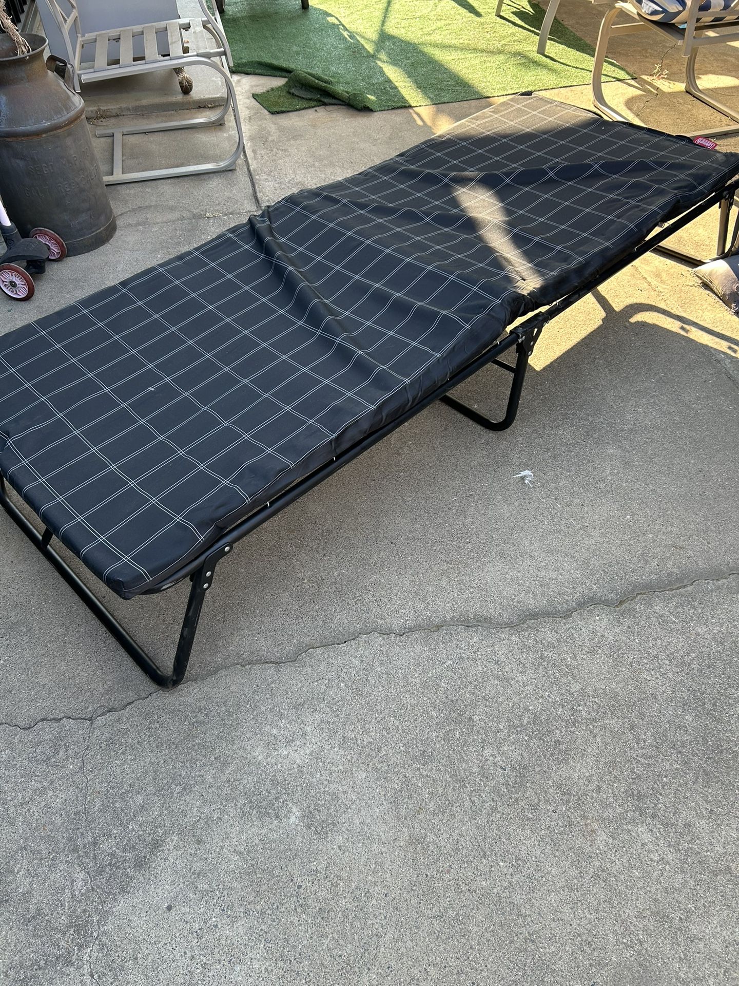 camping cot