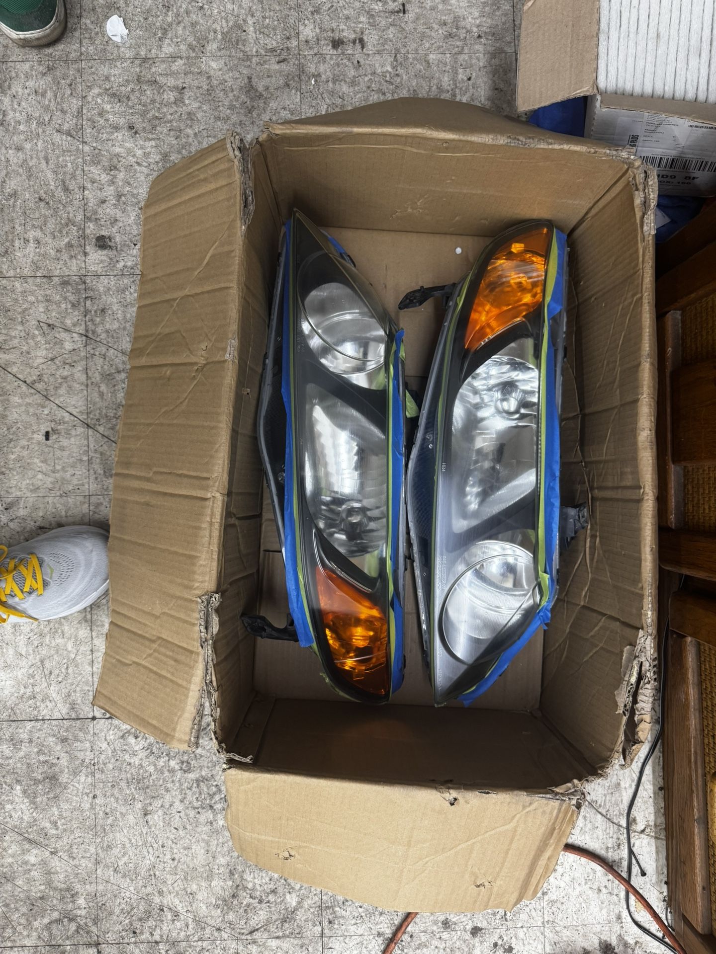 OEM Headlights Honda Civic 8th Gen