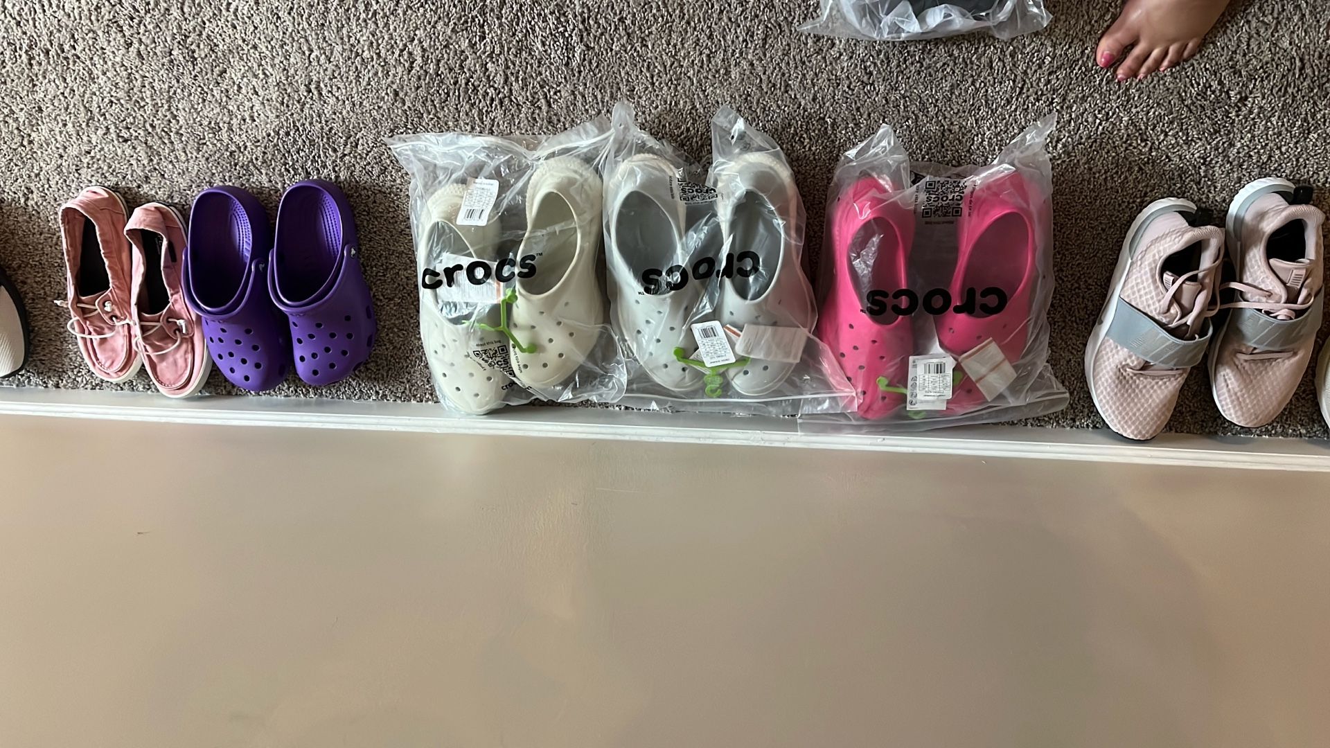 Classic sneaker Crocs Women’s 11 Brand NEW