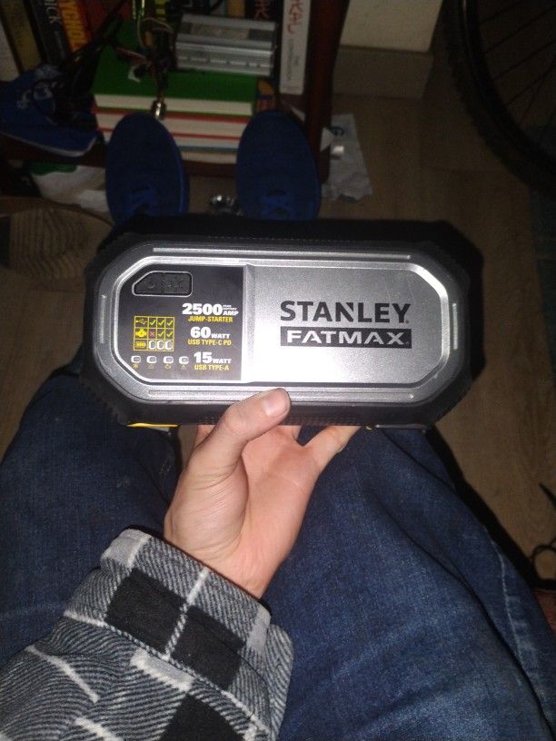 Stanley Fatmax Car Battery Jump Starter