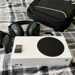 “ HOLIDAY SALE “  / XBOX SERIES S  EPIC BUNDLE  /