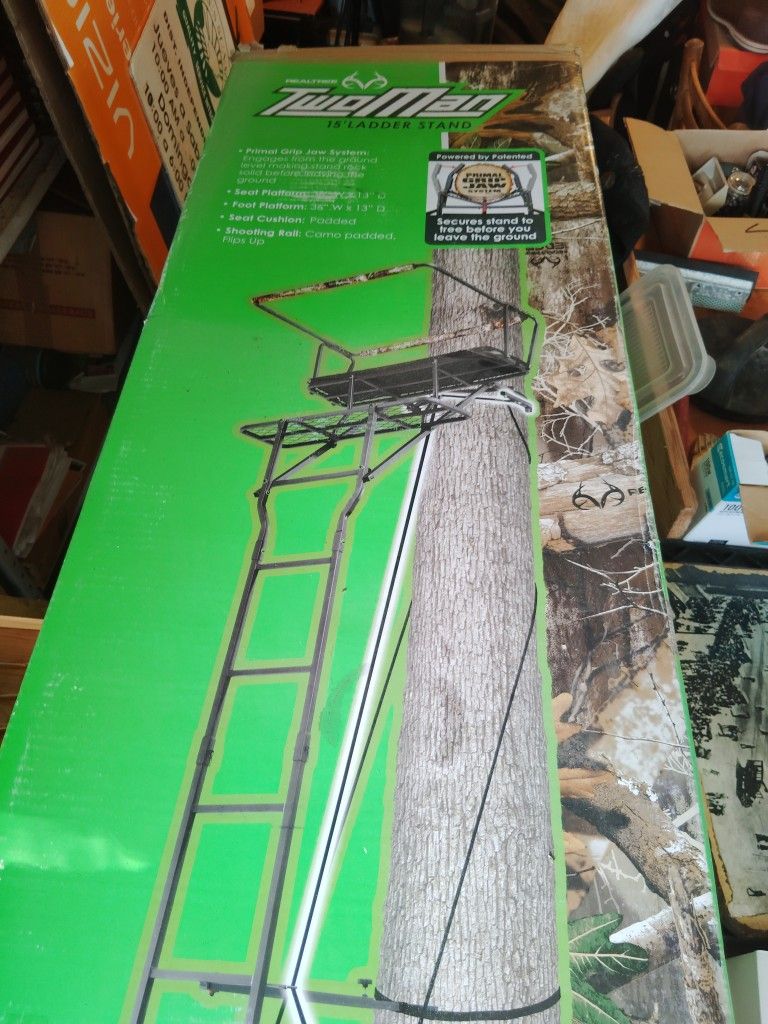 Two Man 15 Ft Ladder Stand
