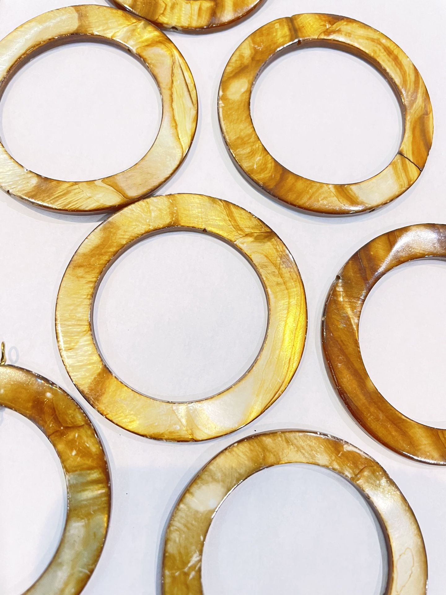 Mother Of Pearl Large Ring Beads