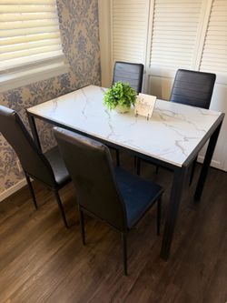 Gorgeous 5pcs dinner table
