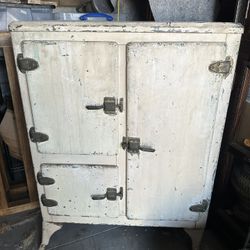 Antique Galvanized Metal Ice Box