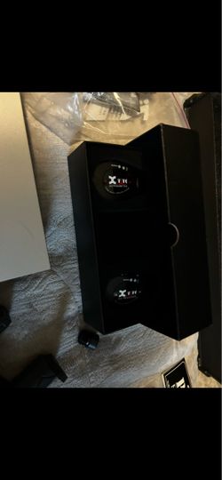 Xvive U2 Guitar Wireless System with 2.4G Transmitter and Receiver (Black)