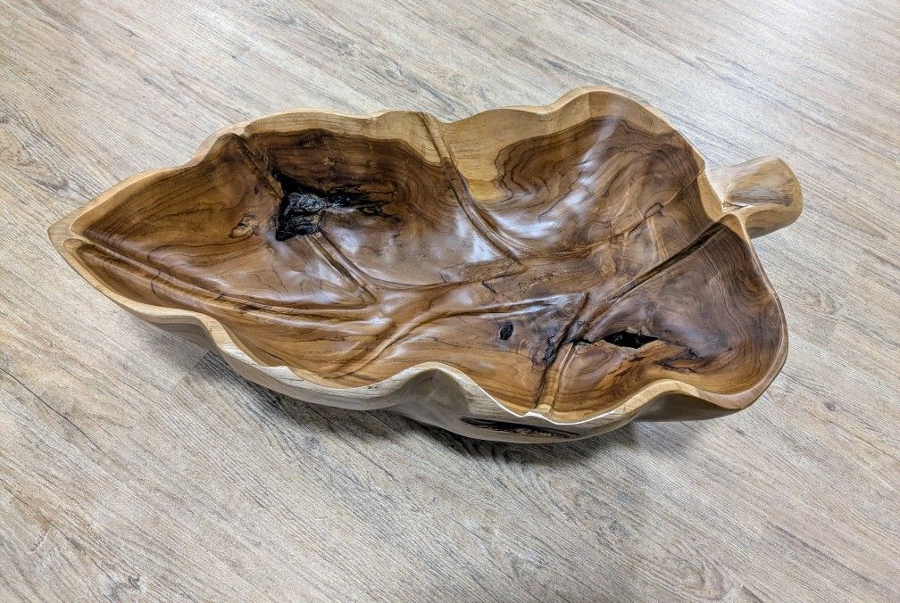 Leaf Style Wood Bowl