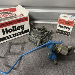 Holly Marine 4150 600 Cfm  With Fuel Pump And Fu Rail 