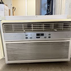Midea Window AC UNIT