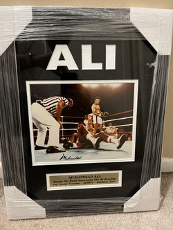 Mohammed, Ali. Autographed photo