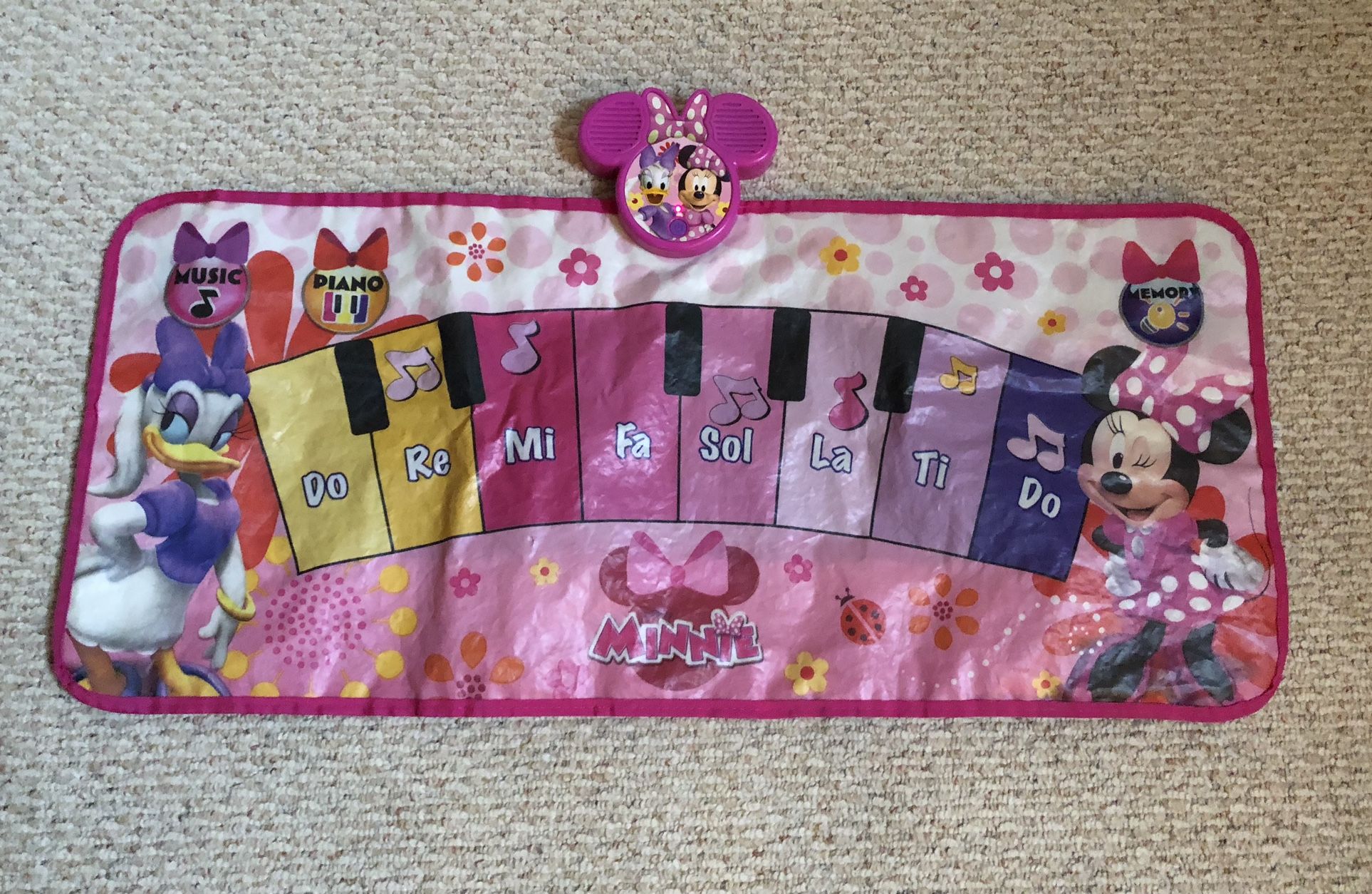 Minnie Mouse Music Mat