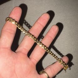 Gold Cuban Bracelet 