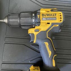 DEWALT ATOMIC 20V MAX Cordless Brushless Compact 1/2 in. Hammer Drill (Tool Only)