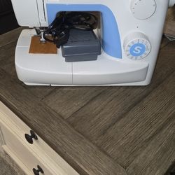 Singer Sewing Machine