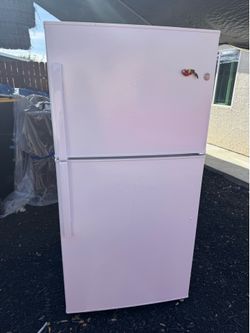 GE fridge good condition