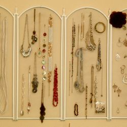 Jewelry Hanger / Fireplace Screen