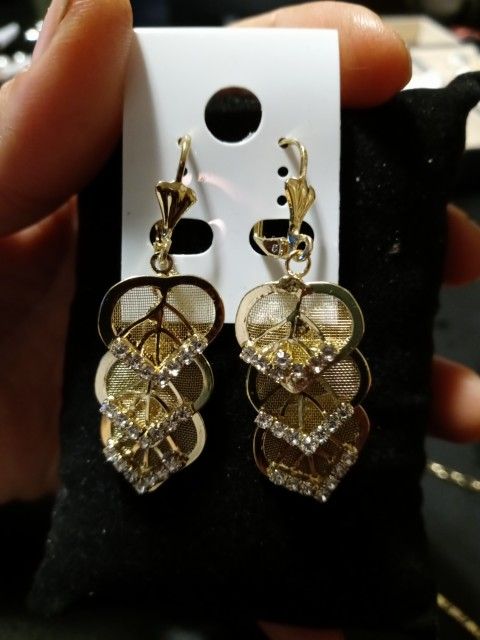 Earrings. Gold Plated 14k