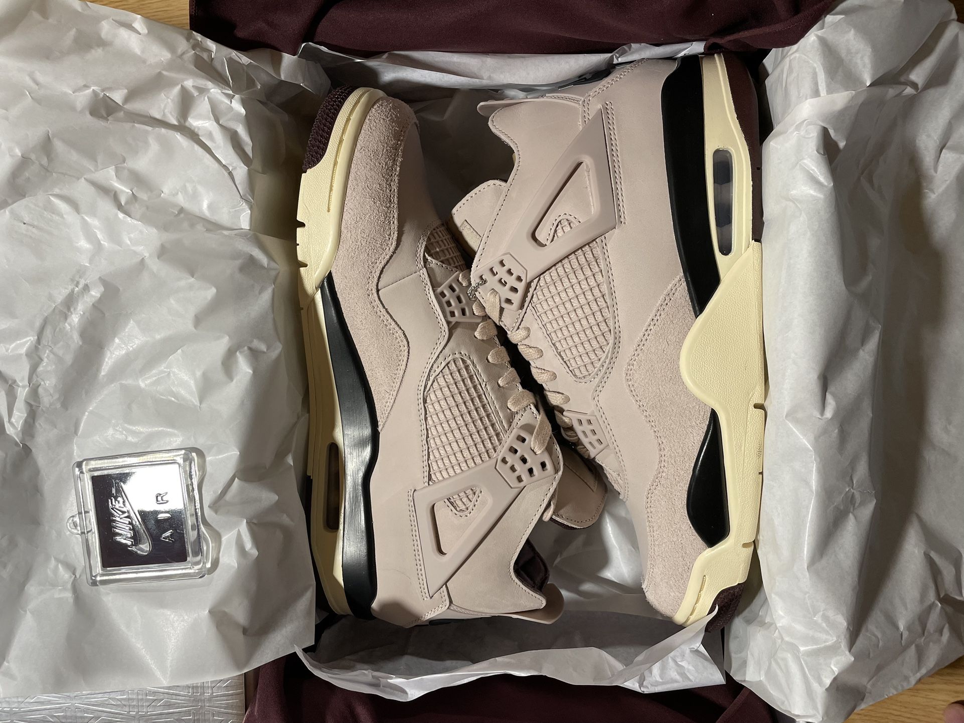 Jordan 4 A Ma Maniere