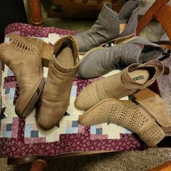 Woman's Shoes, Boots