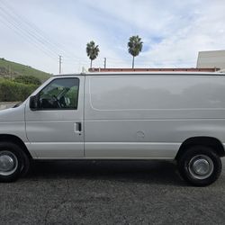 2004 Ford Econoline E350 5.4 v8  cargo van 120k milles just smog cold ac clean title one owner reg current located in pomona 9o9236I97o runs good no p