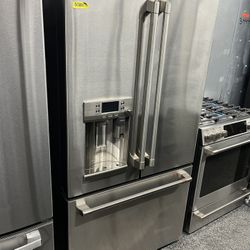 Cafe Counter Depth French Door Fridge With Keurig K Cup Brewing System