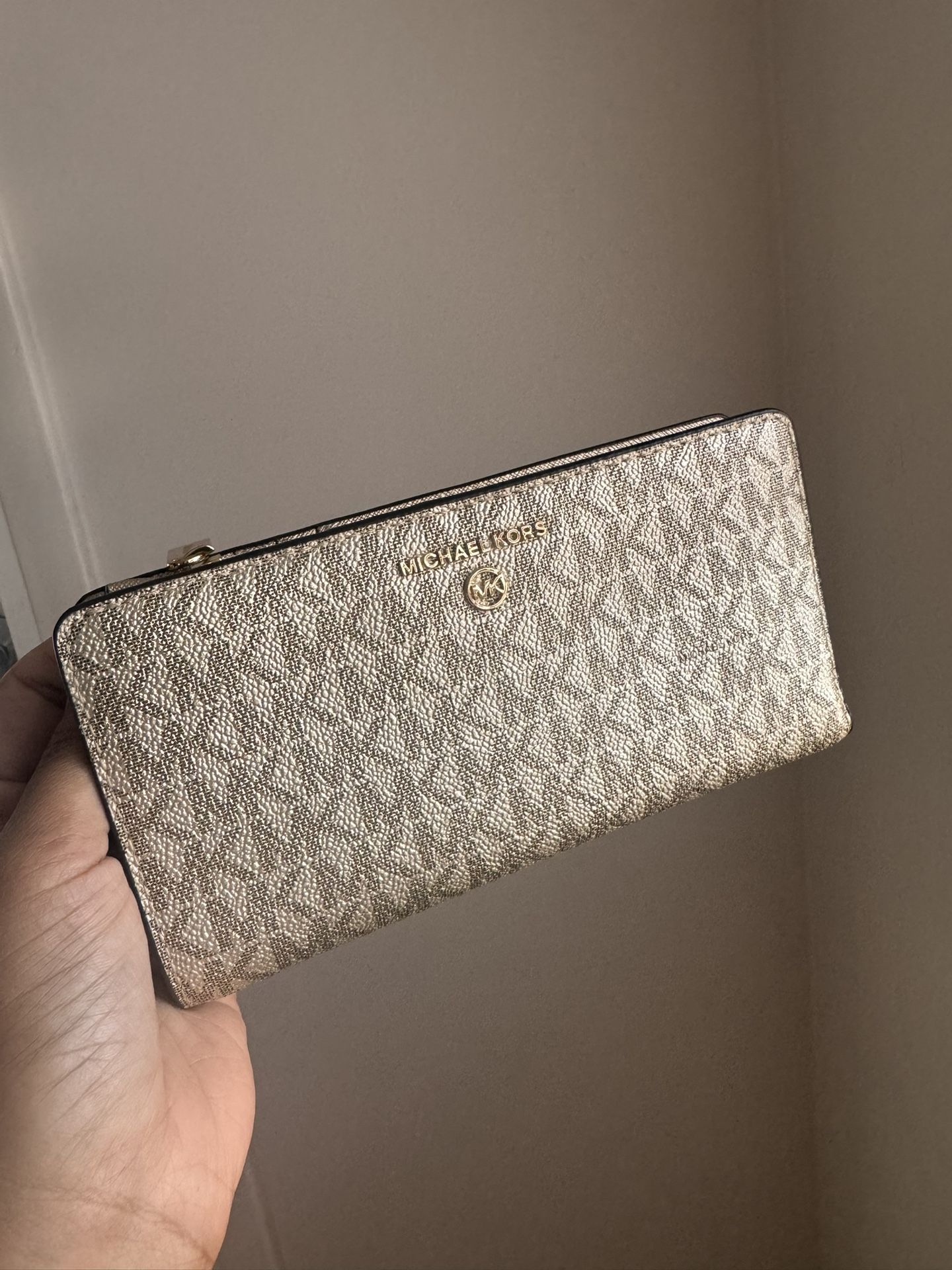 Michael Kors Wallet- New Never Used