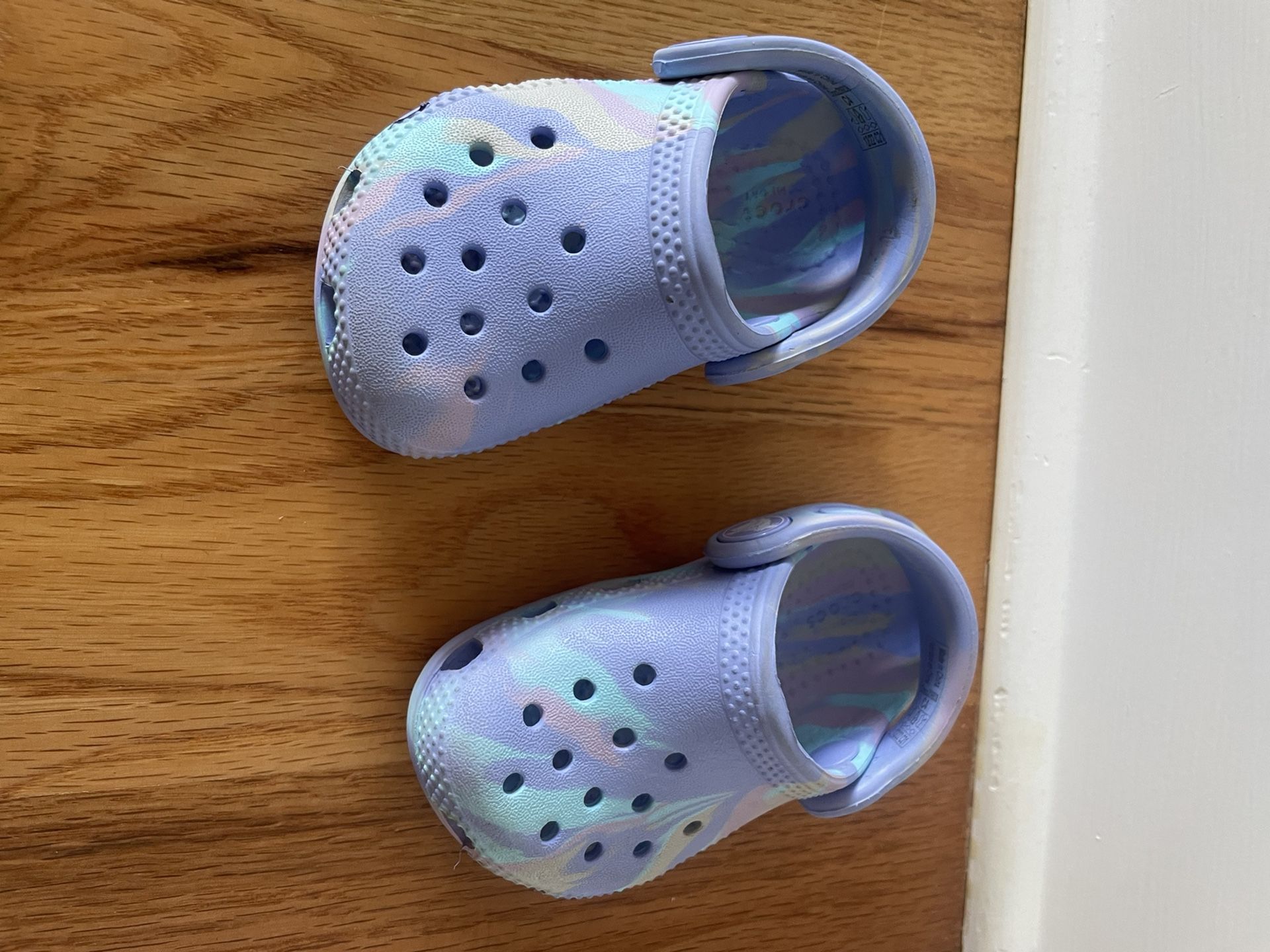 Baby/Toddler Girls Crocs Like New