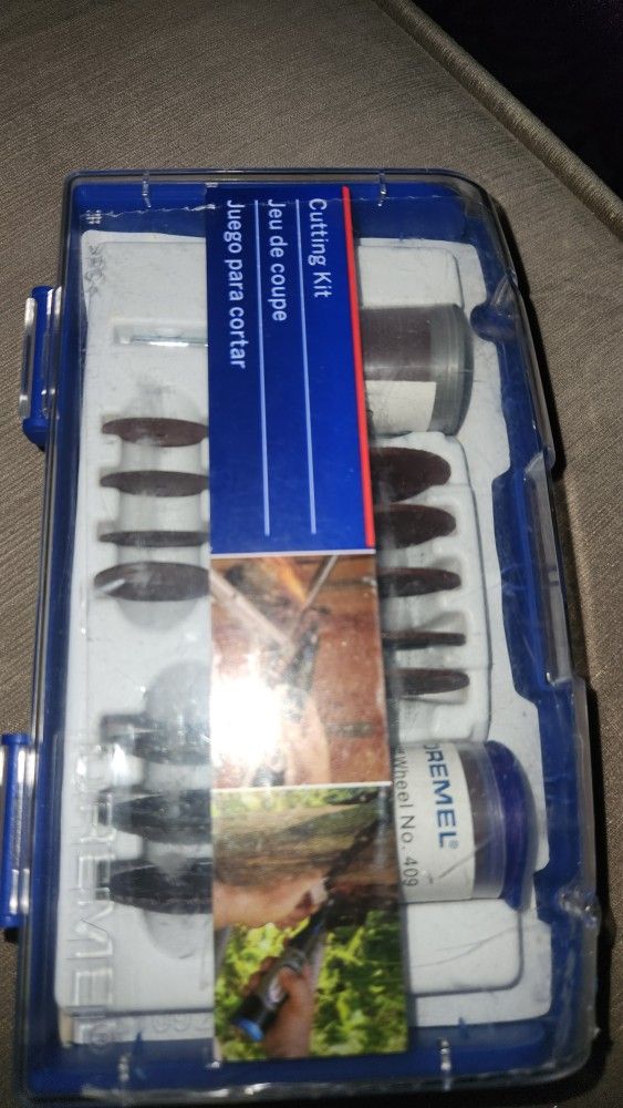 Dremel 69pc Cutting Kit