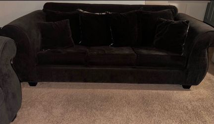 Couch set with full size pull out bed