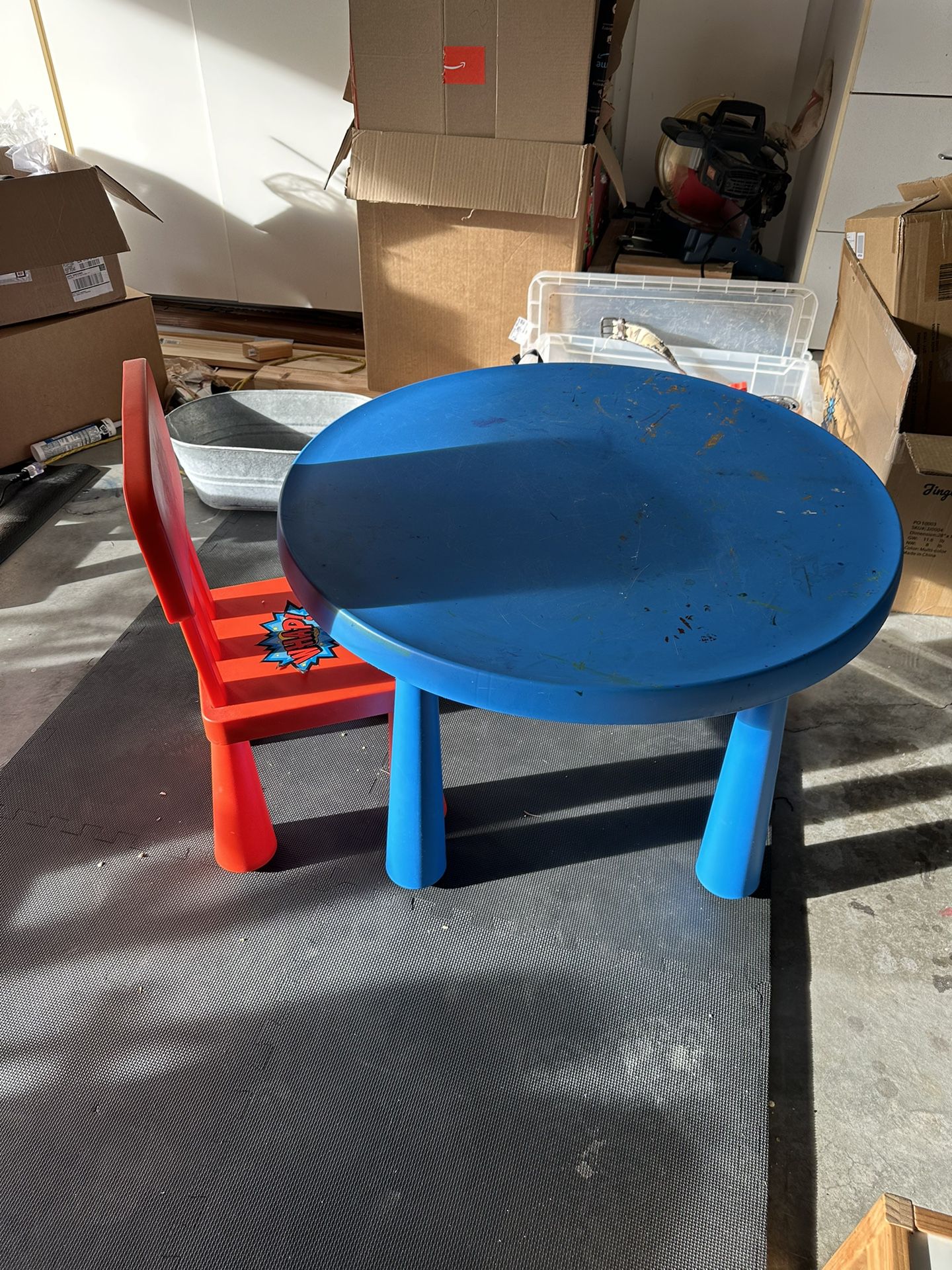 Kids Table And chair