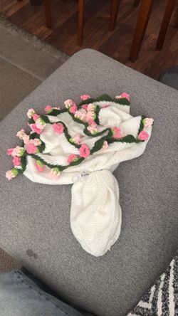 Bloomie Garden Bouquet Blanket Blossom Pink Flower Garden / Medium (110 cm / 43 inch tall)