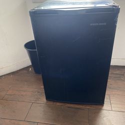 Black & decker Mini Fridge