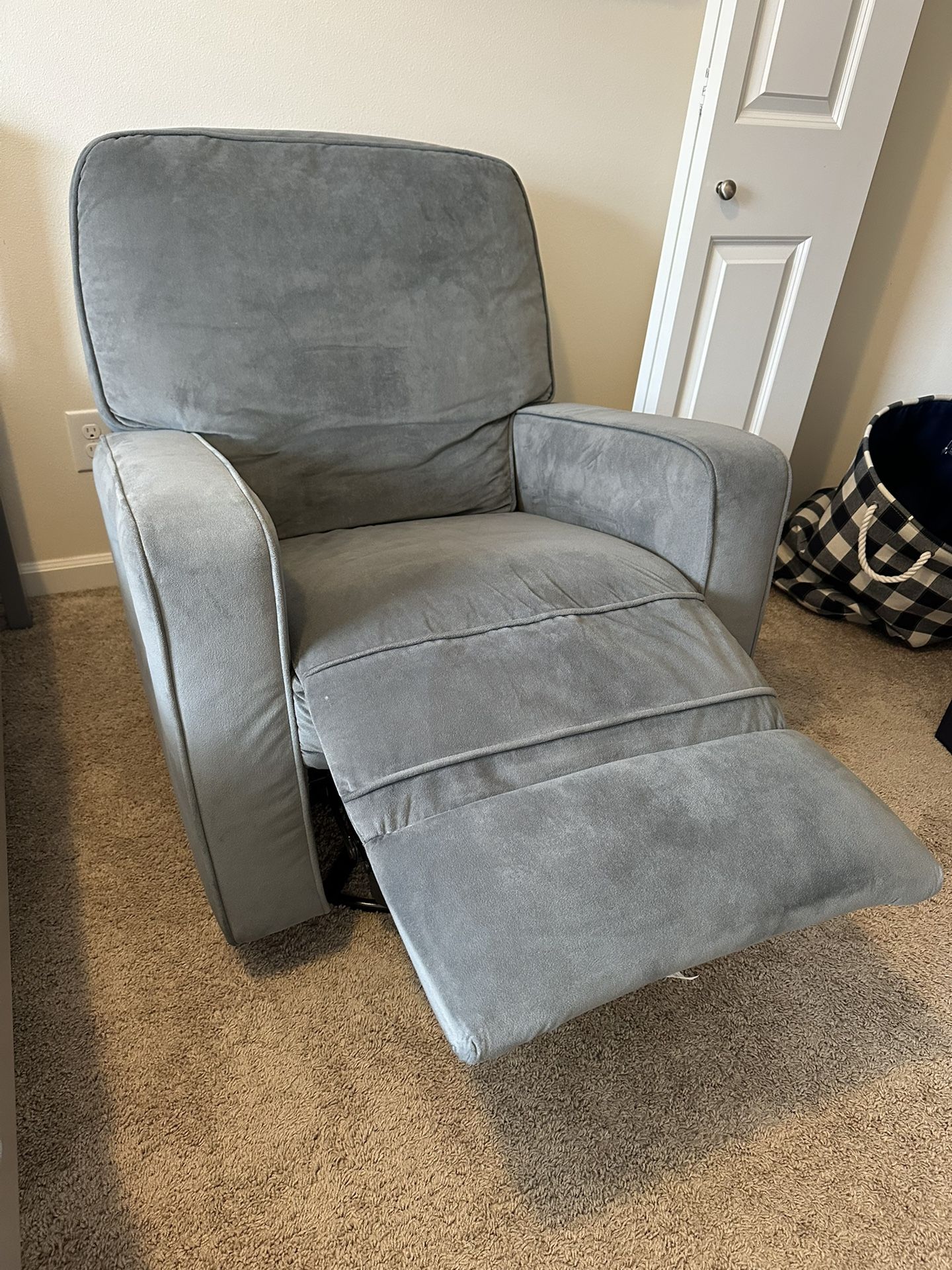 Recliner Rocker