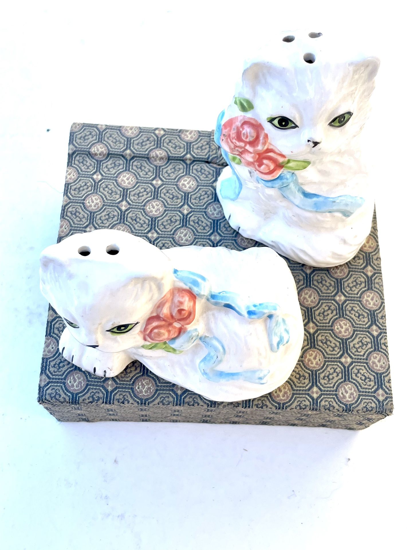 Kitten Salt & Pepper Shakers