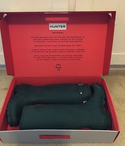 Women’s rain boots