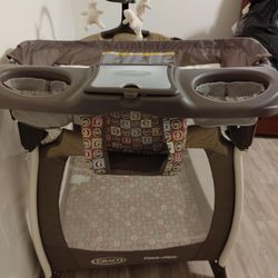 Graco Multipurpose Transformable Playpen 4ft by 2&1/2ft Around. About 3ft High 