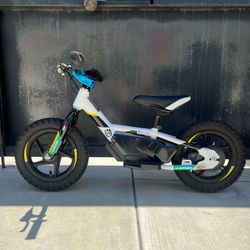 Stacyc kids electric bike 12” wheels and extra battery pack