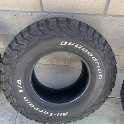 One Tire Of Bf Goodrich All Terrain Tire Size 31/10.50/r15 In Very Good Condition .