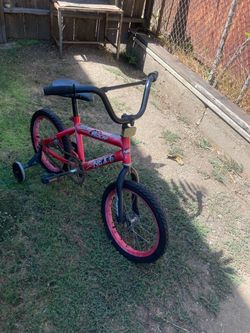 Next Rocket Kids BMX Bike with Training Wheels, cash only;see photos for more details.