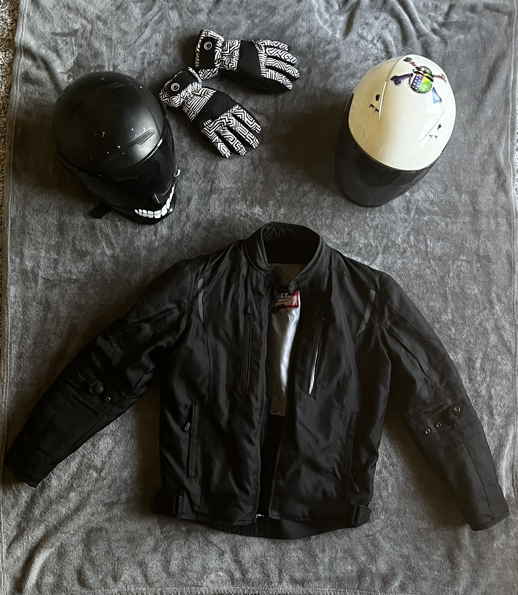 Complete Motorcycle Gear Set – Ride in Style and Safety