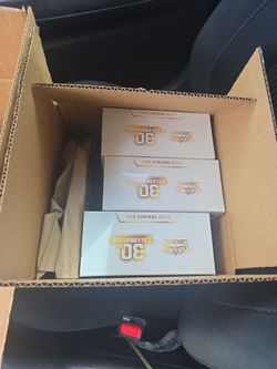 3x Pokemon 30th ETBs