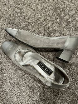 Silver Sparkle Dress Shoe Size 10 Wide