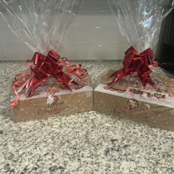 Christmas Hot Cocoa Gift Box — Ready to Gift 🎄