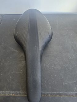 Fizik R1 Saddle - Large - Carbon
