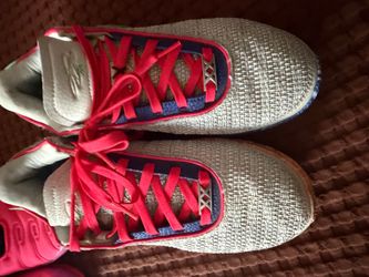 Men’s size 8 Nike
