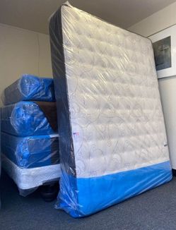 Brand New Queen Size Mattress – Firm Comfort