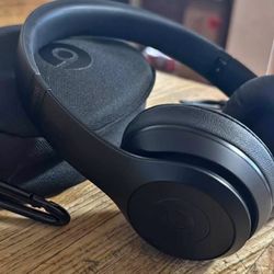 Brand New Beats Solo 3 Wireless Headphones