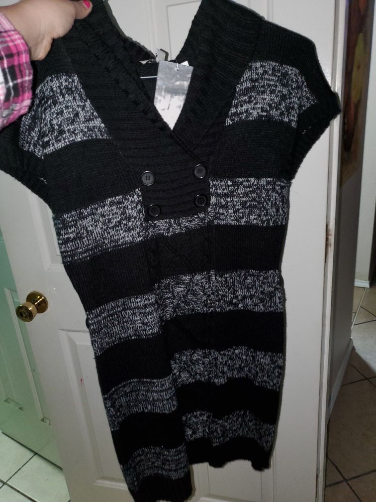 Brand new sweater dress with beanie